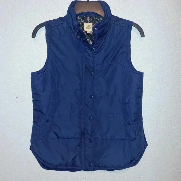 True Craft Womens Navy Blue Puffer Vest Fall Winter Size Medium Zip & Buttons - Picture 1 of 8